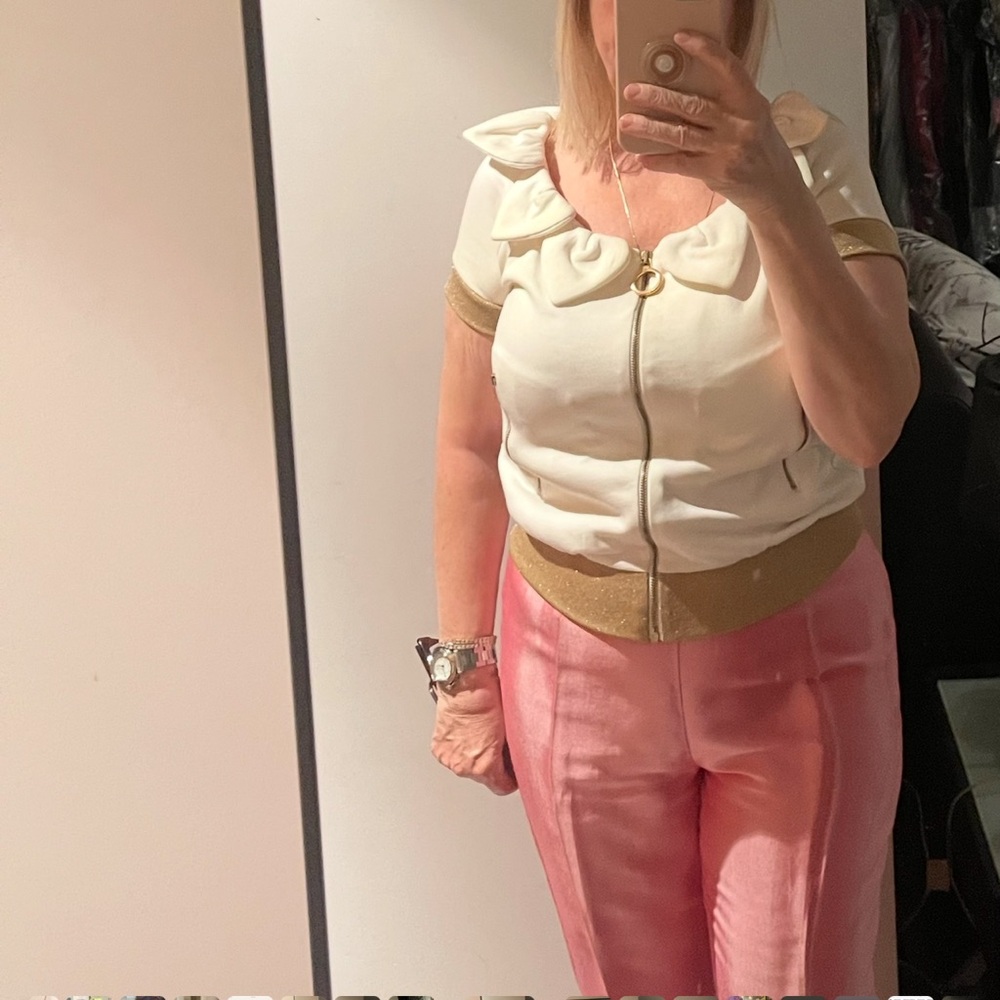 MOSCHINO Elegant White & Gold Short Sleeve Zip-Up Jacket/TOP